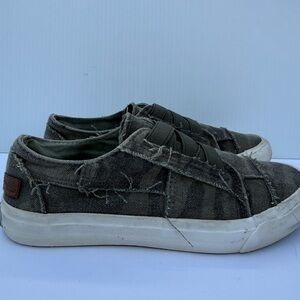 Blowfish Malibu Camo Print Sneakers Elastic Straps Size 9